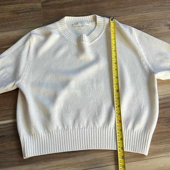 St. John White Sweater - Picture 3 of 12